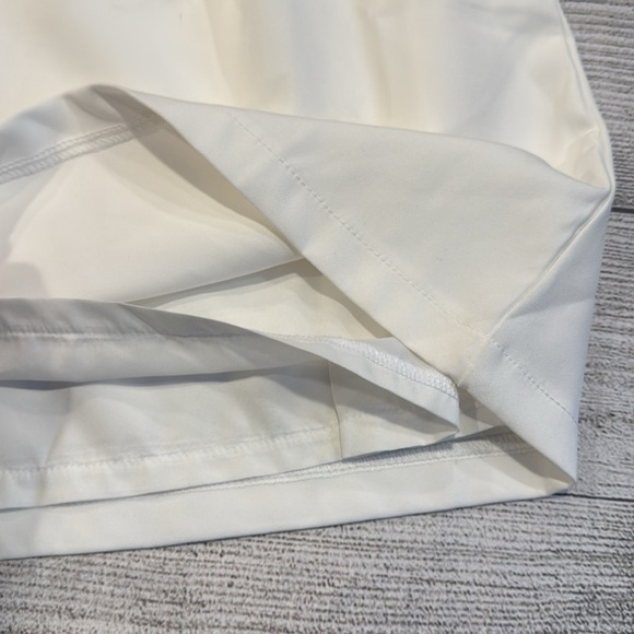 New York & Company Shorts Romper off white size L NWT - Picture 12 of 16